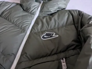 Abrigo largo acolchado Nike hombre verde oliva