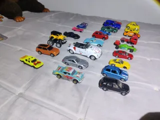 Lote coches (HotWheels, antiguos, rally etc)