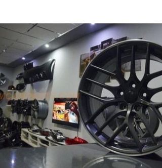 Juego de 4 Llantas 18 CHR Satin GMF BBS01