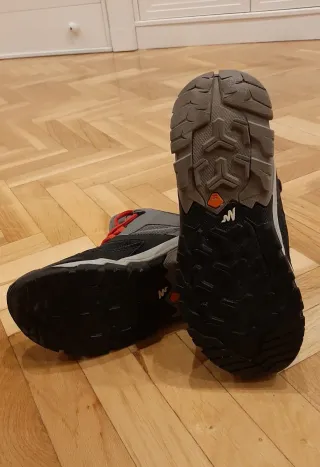 Botas Montaña/Trekking para niño/niña nuevas