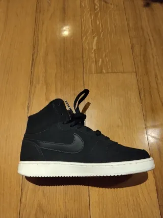 Nike Ebernon Mid Talla 37.5 Negras