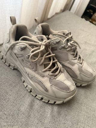 Zapatillas deportivas grises