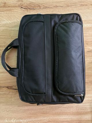 Portátil HP255 G5 Gris + Ratón, Cargador y Maletín