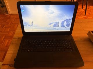 Portátil HP255 G5 Gris + Ratón, Cargador y Maletín