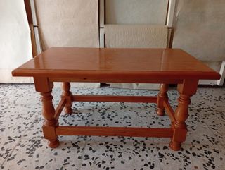 Juego 2 sillones y mesa de madera