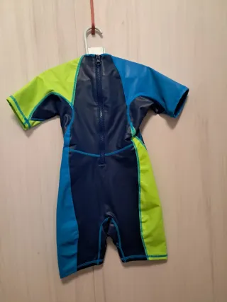 Traje neopreno natación T4-5 años