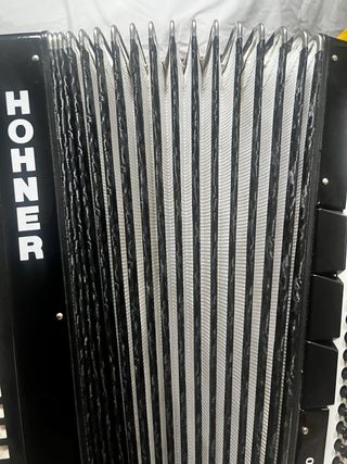 Acordeão Hohner Student 80 baixos