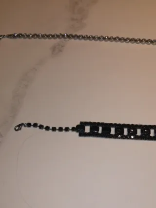 Gargantilla bisutería negra y plateada