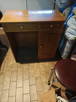 Scrivania in legno massello