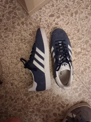 Zapatos Adidas Gazelle Azul y Blanco