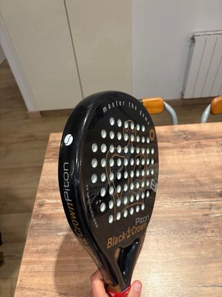 Pala pádel Black Crown Piton Clásica