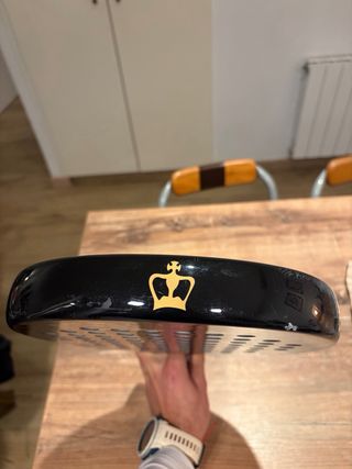 Pala pádel Black Crown Piton Clásica