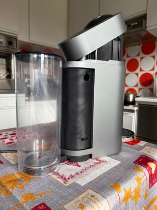 Macchina Caffè Nespresso Vertuo Plus Nera