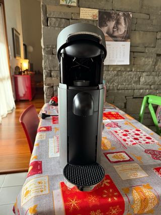 Macchina Caffè Nespresso Vertuo Plus Nera