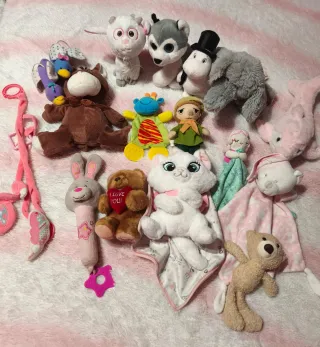 Lote de peluches variados