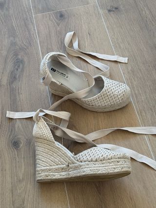 Cuñas Esparto Pull&Bear Talla 38