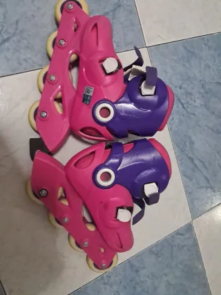 Patines en línea rosas y morados