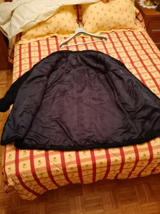 Abrigo de Astracán Negro