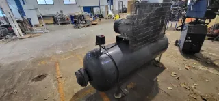 Compresor aire industrial 10 HP (7,5 kW) 500L trif