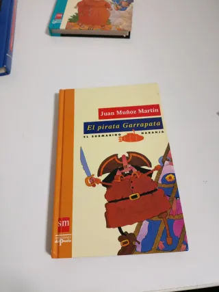 4 libros 30€ o 10€ cada uno