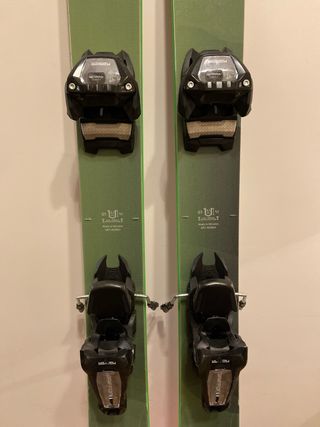 Sci Blizzard Rustler 9 180cm + Fissazioni Marker