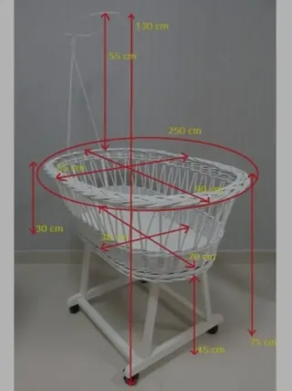 Culla vimini bianca con rotelle
