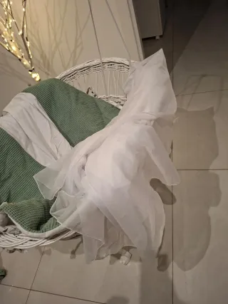 Culla vimini bianca con rotelle