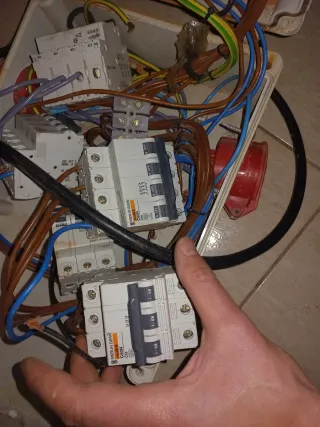 Lote material eléctrico y fusibles