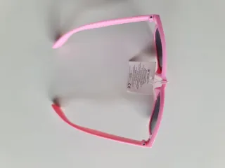 Gafas de sol rosas Mary Kay