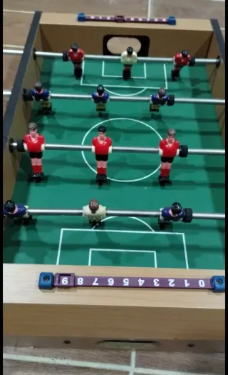 Futbolín de mesa con contador integrado