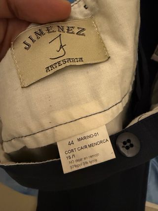 Traje de corto hombre azul y negro