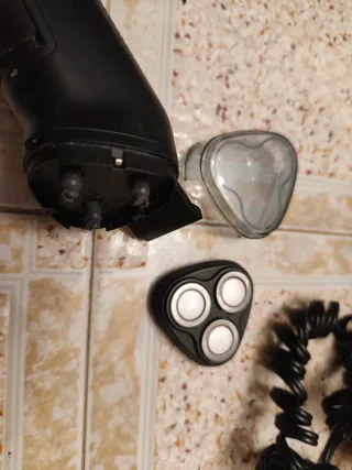 Afeitadora Philips 555 - leer descipción