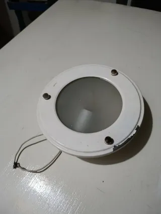 Lampada da soffitto bianca