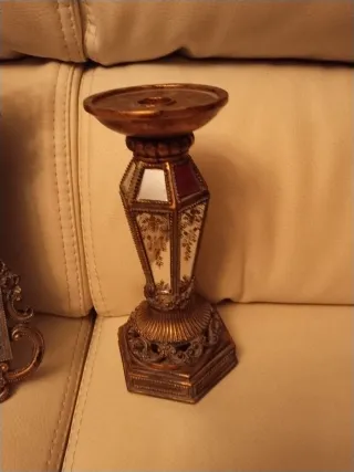 Marco de fotos decorativo dorado