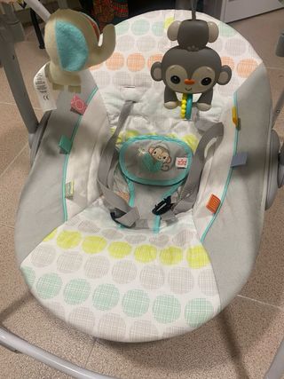 Mecedora automática para bebé con sonido