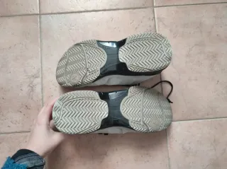 Scarpe sportive KUIKMA bianche e nere