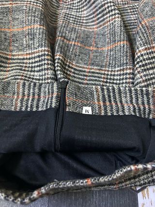 Falda Shein cuadros gris y naranja