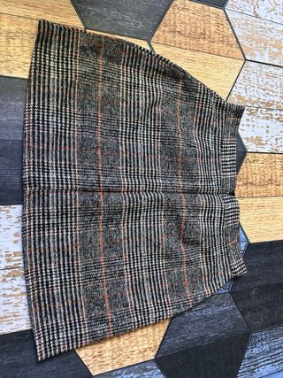 Falda Shein cuadros gris y naranja