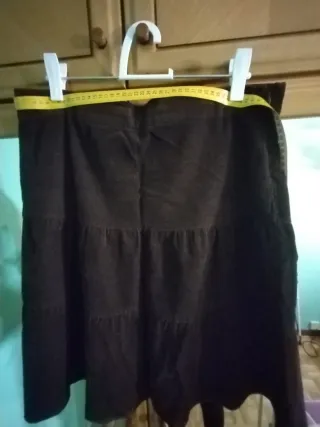 Falda de pana marrón