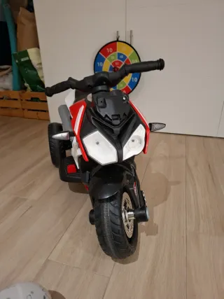 Moto Eléctrica Infantil 3 Ruedas Roja