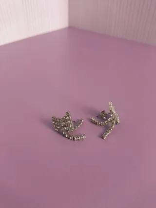 Pendientes lazo brillantes