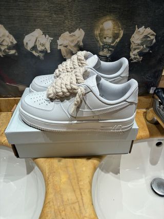 Nike Air Force One cordones 42