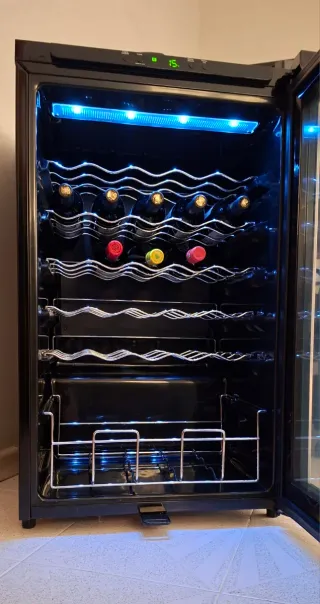 Nevera Vinoteca Samsung 33 botellas (3-18 °C)