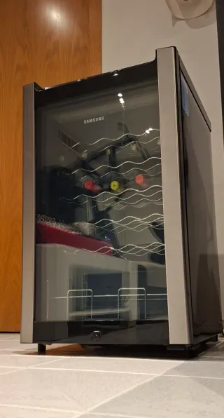 Nevera Vinoteca Samsung 33 botellas (3-18 °C)