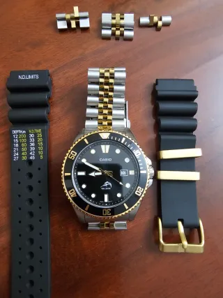 Casio MDV 106 Marlin Bicolor Dorado y Plateado