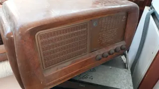 Radio a valvole Magnadyne vintage