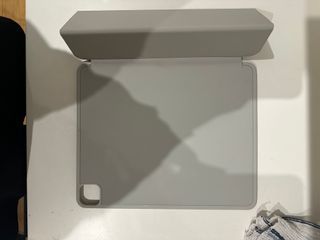 iPad Pro 12.9 3ª Gen 256GB + Funda + Teclado