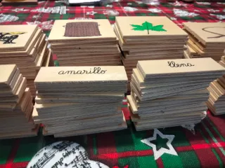 Juego educativo escolar antiguo en madera