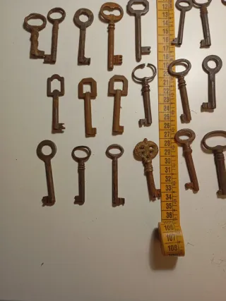 Lote de llaves antiguas