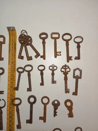 Lote de llaves antiguas